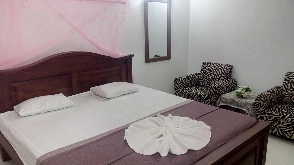 Saranga Holiday Inn 韦勒沃耶 外观 照片